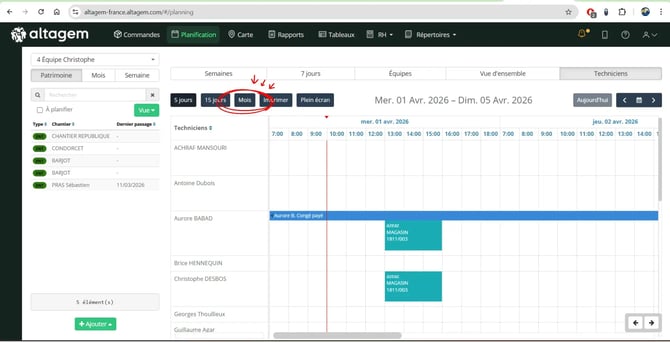 nouveau planning Altagem en vue mensuelle, montrant une organisation claire des interventions par équipe sur tout un mois